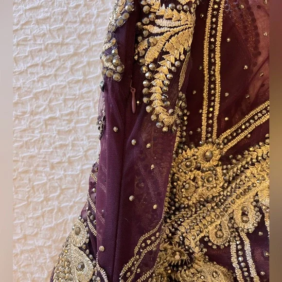 Charlotte Fashion Burgundy & Gold Embellished Gown – Size 10 - Picture 14 of 15